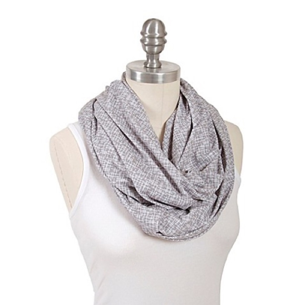 Bebe au Lait Infinity Nursing Scarf